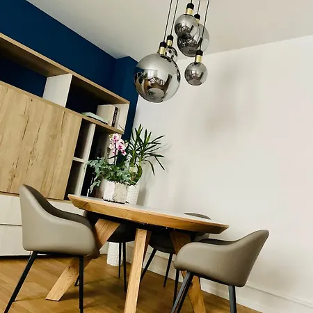 Magnifique De 91m2 Au Centre De Apartmán